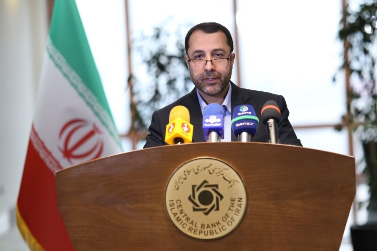 وعده رئیس بانک مرکزی برای بهبود اقتصاد/ توضیح درباره دستگاه‌های کارتخوان و رمزریال، پول جدید ایران