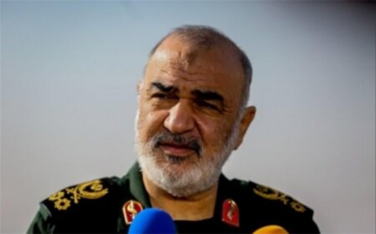 سرلشکر سلامی: گزینه‌های نظامی دشمن کاملا متوقف شده است
