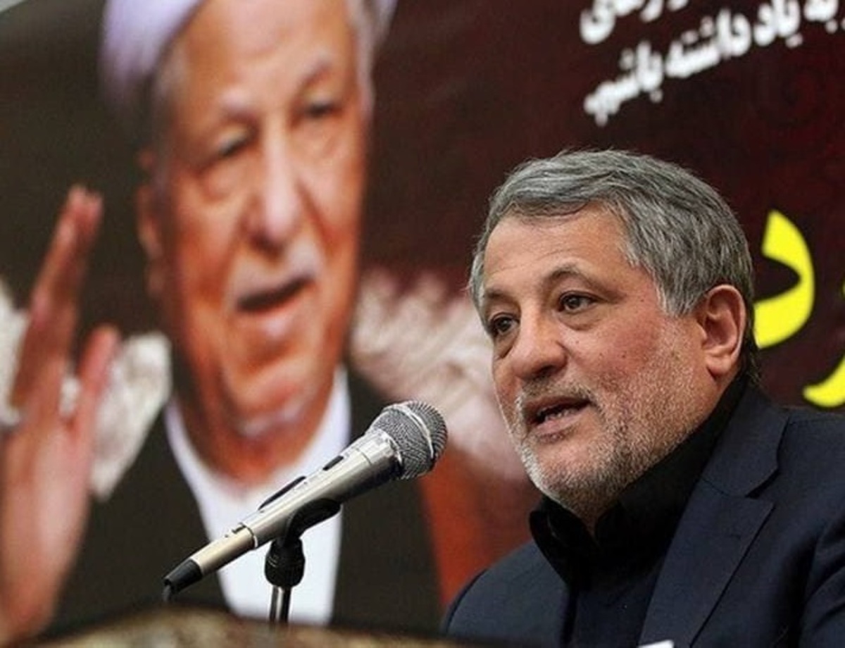 آیت‌الله خامنه‌ای و هاشمی مخالف تسخیر سفارت آمریکا بودند؟