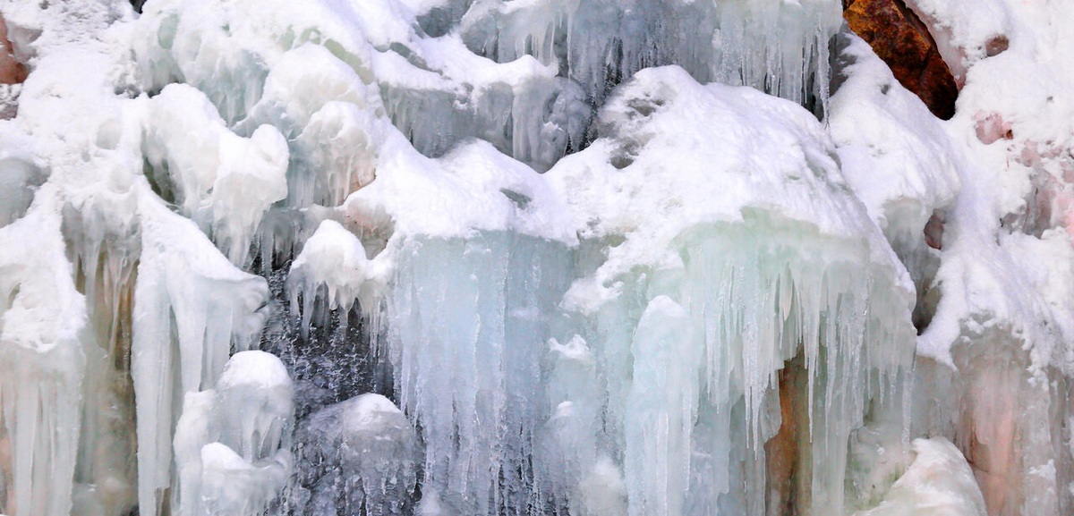 تصاویر| آبشار یخ زده «سردابه» اردبیل