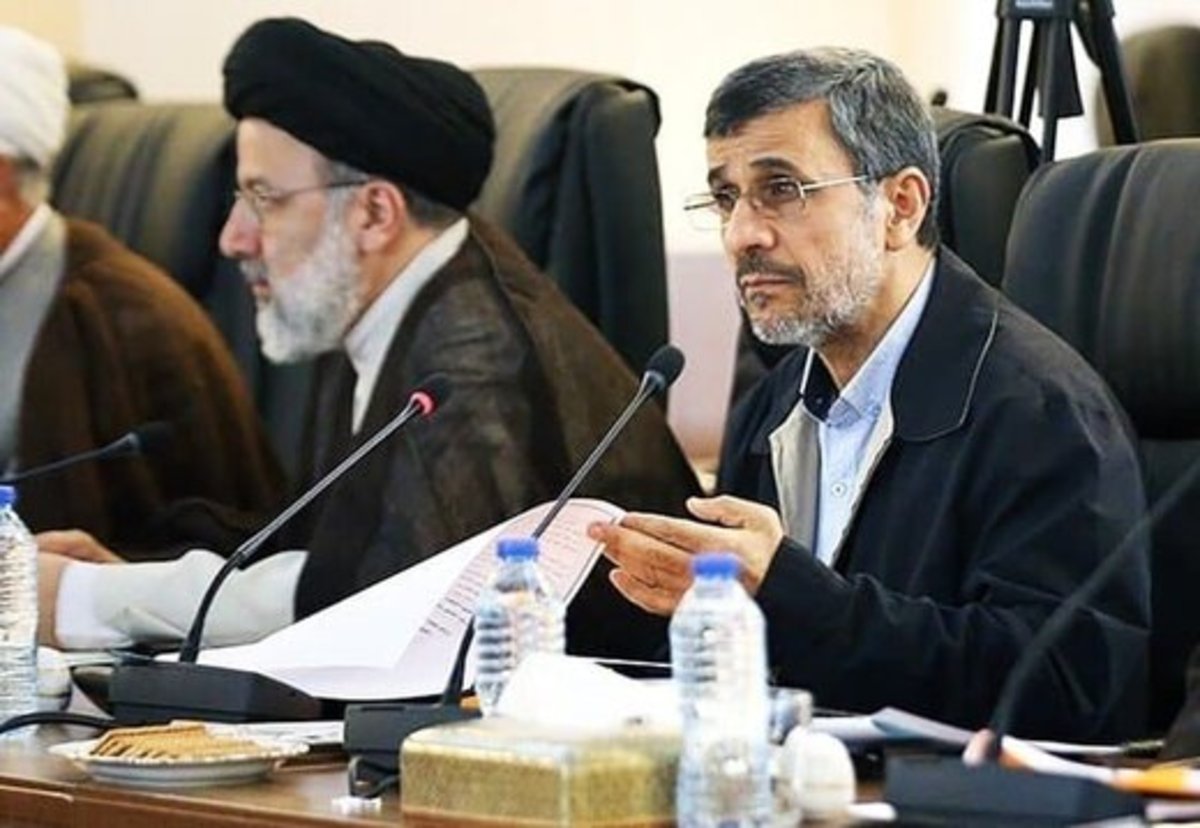 نقد‌های احمدی‌نژاد به دیپلماسی رئیسی، ظاهرسازی است یا واقعی؟