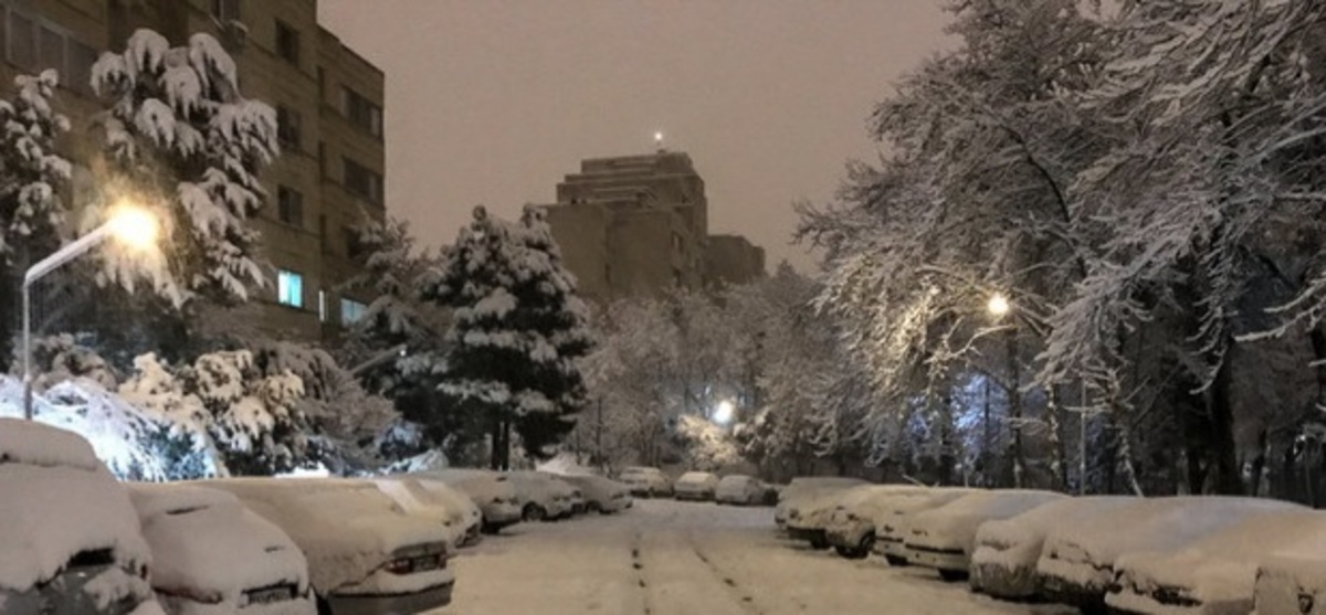 بارش باران و برف در بخش‌هایی از تهران