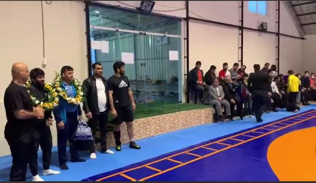 تصاویر| میهمان ویژه حسن یزدانی از هند رسید تصاویر| میهمان ویژه حسن یزدانی از هند رسید