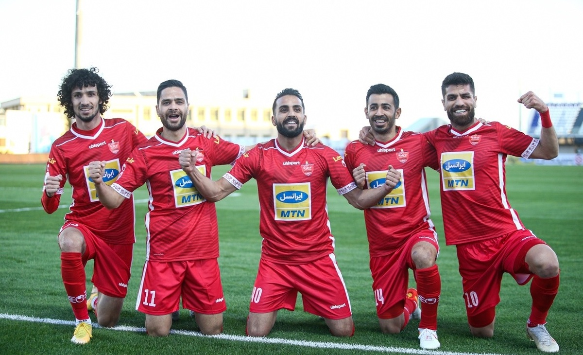 تصاویر| بازی گل گهر سیرجان و پرسپولیس