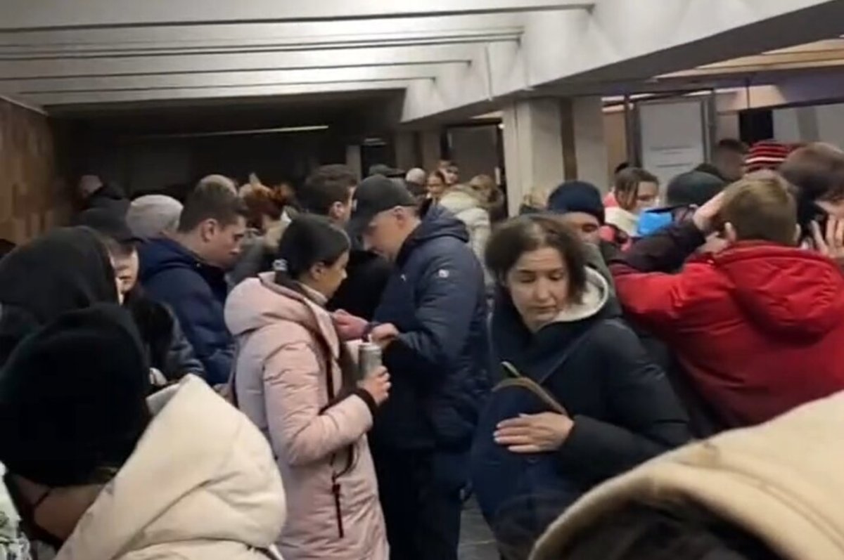 فیلم| مسدود شدن برخی از خطوط مترو در کی‌یف