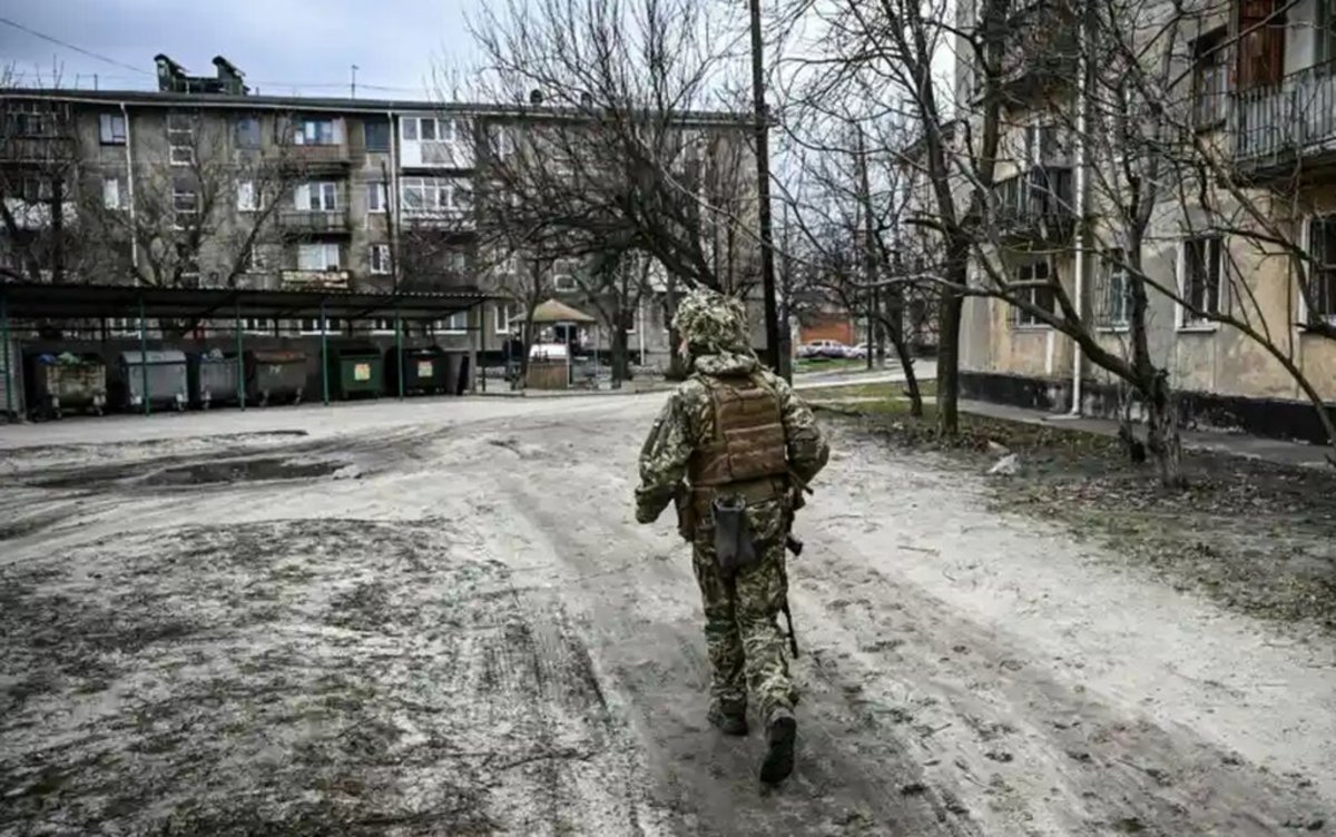 فیلم| ورود نیرو‌های روسیه به دومین شهر بزرگ اوکراین