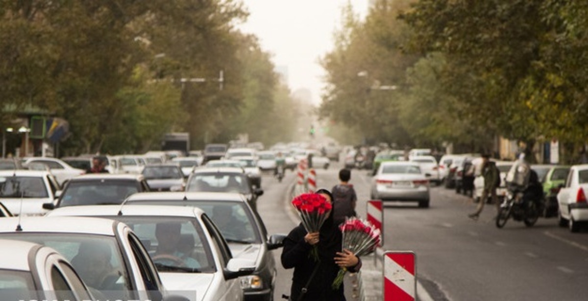 هوای ناسالم تهران در برخی مناطق پرتردد