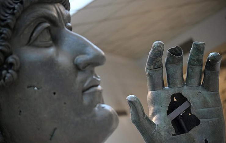 تصاویر| انگشت گمشده امپراتور روم به دست‌اش بازگشت