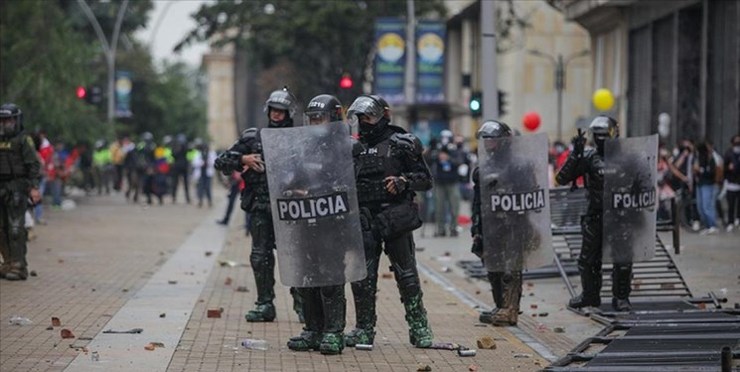 بزرگترین تظاهرات ضد دولتی در کلمبیا؛ ۱۷ کشته و ۸۰۰ مجروح