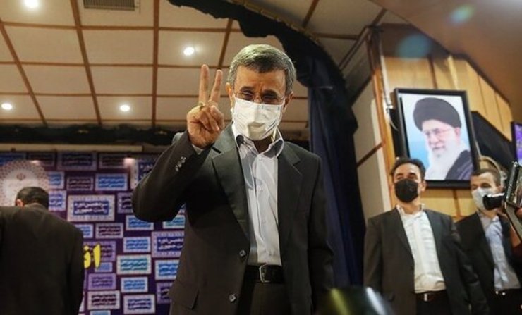 احمدی‌نژاد: من لیبرال دموکرات هستم/ تخریب هاشمی ناجوانمردانه بود