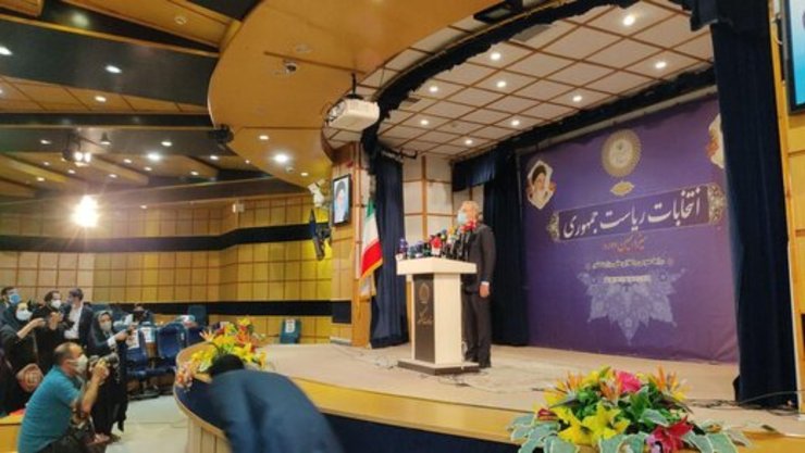 لاریجانی: مساله امروز ایران با سوپرمن بازی قابل حل نیست /عده‌ای با صدای بلند، اداره‌ی کشور را از مسیر عقلانیت خارج کردند
