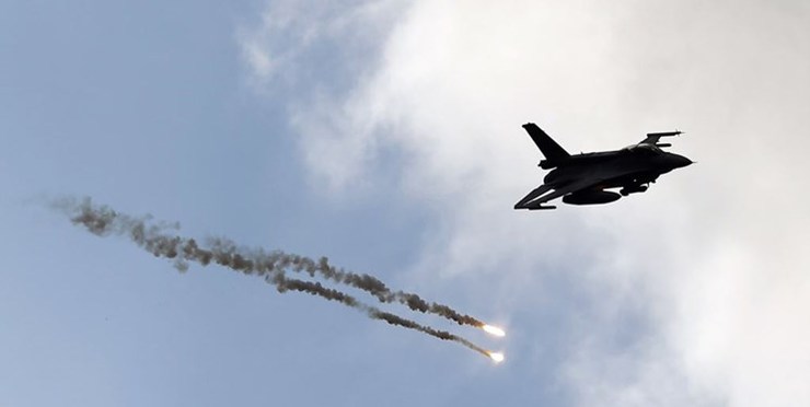 حمله موفق جنگنده‌های اف-16 عراق علیه مواضع داعش در موصل