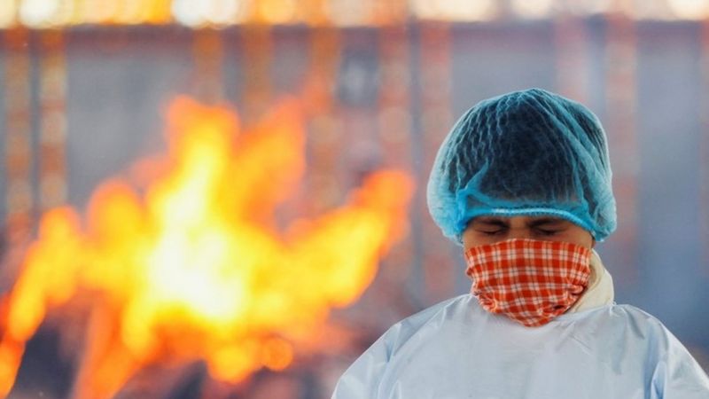 تصاویر| آخرآلزمان در هندوستان؛ بلایی که کرونا بر سر هندی‌ها می‌آورد