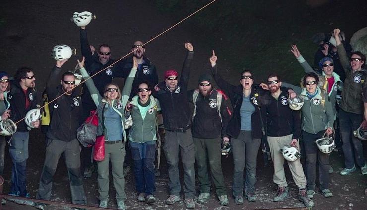 زندگی در انزوا؛ داوطلبان پس از ۴۰ روز از غار خارج شدند