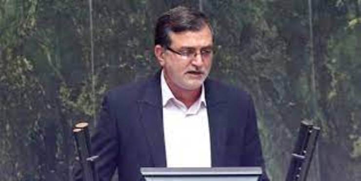 نماینده مجلس: ظریف خودش استعفا دهد وگرنه برکنارش می‌کنیم