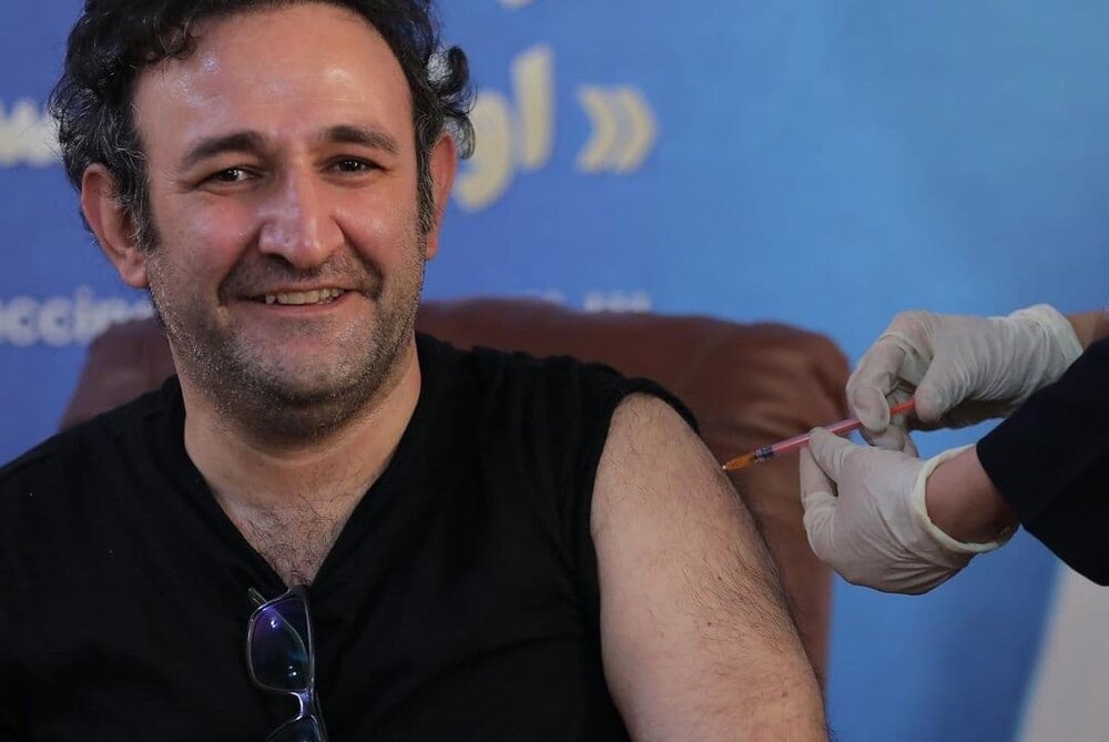 بازیگر «پایتخت» و همسرش واکسن ایرانی کرونا زدند بازیگر «پایتخت» و همسرش واکسن ایرانی کرونا زدند