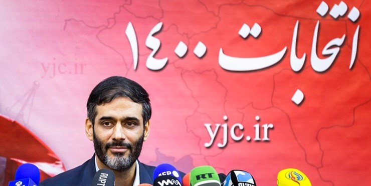 انتقاد تند یار کمکی رئیسی از دولت روحانی
