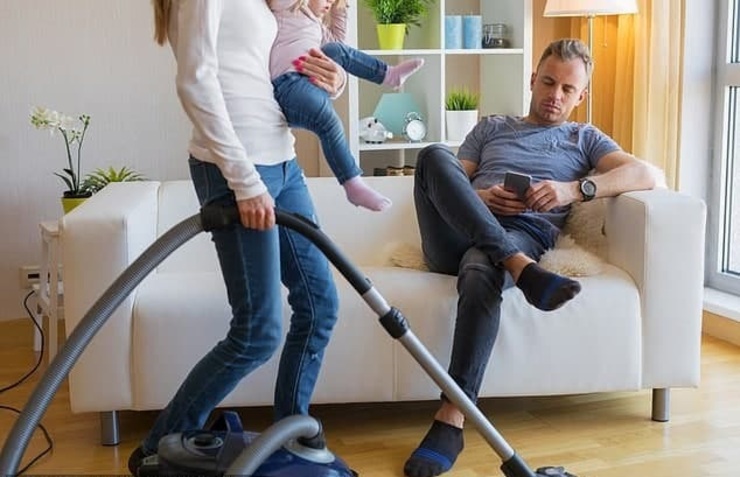 راز عدم همکاری مردان به همسرانشان در کارهای خانه