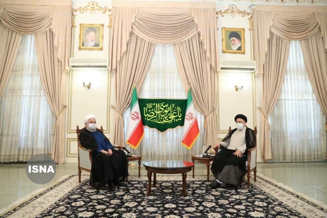 عکس| روحانی به دیدار رئیسی رفت