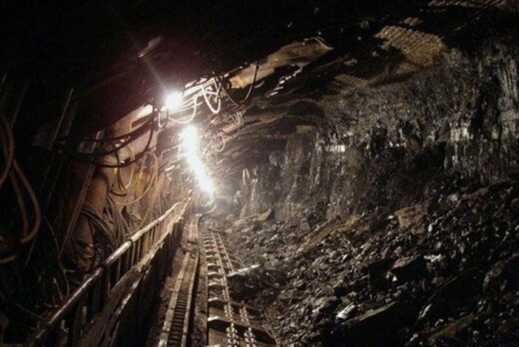 فوت ۲ کارگر در حادثه ریزش معدن خاک نسوز شهید نیلچیان