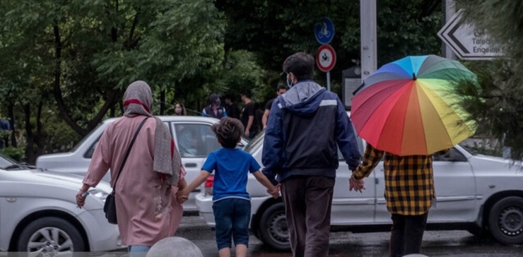 تداوم رگبار و رعد و برق در نقاط مختلف کشور/احتمال وقوع طوفان شن در ۷ استان