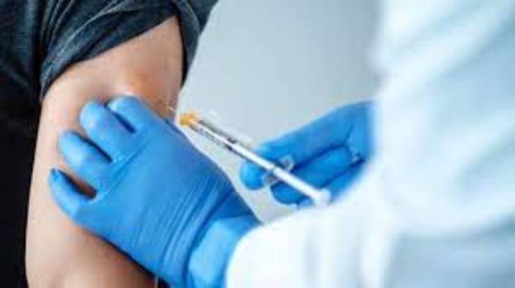 اطلاعیه وزارت بهداشت درباره نوبت دهی واکسیناسیون افراد بالای 70 سال