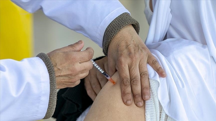 ستاد کرونا: واکسیناسیون ۶۵ ساله‌ها از هفته آینده آغاز می‌شود