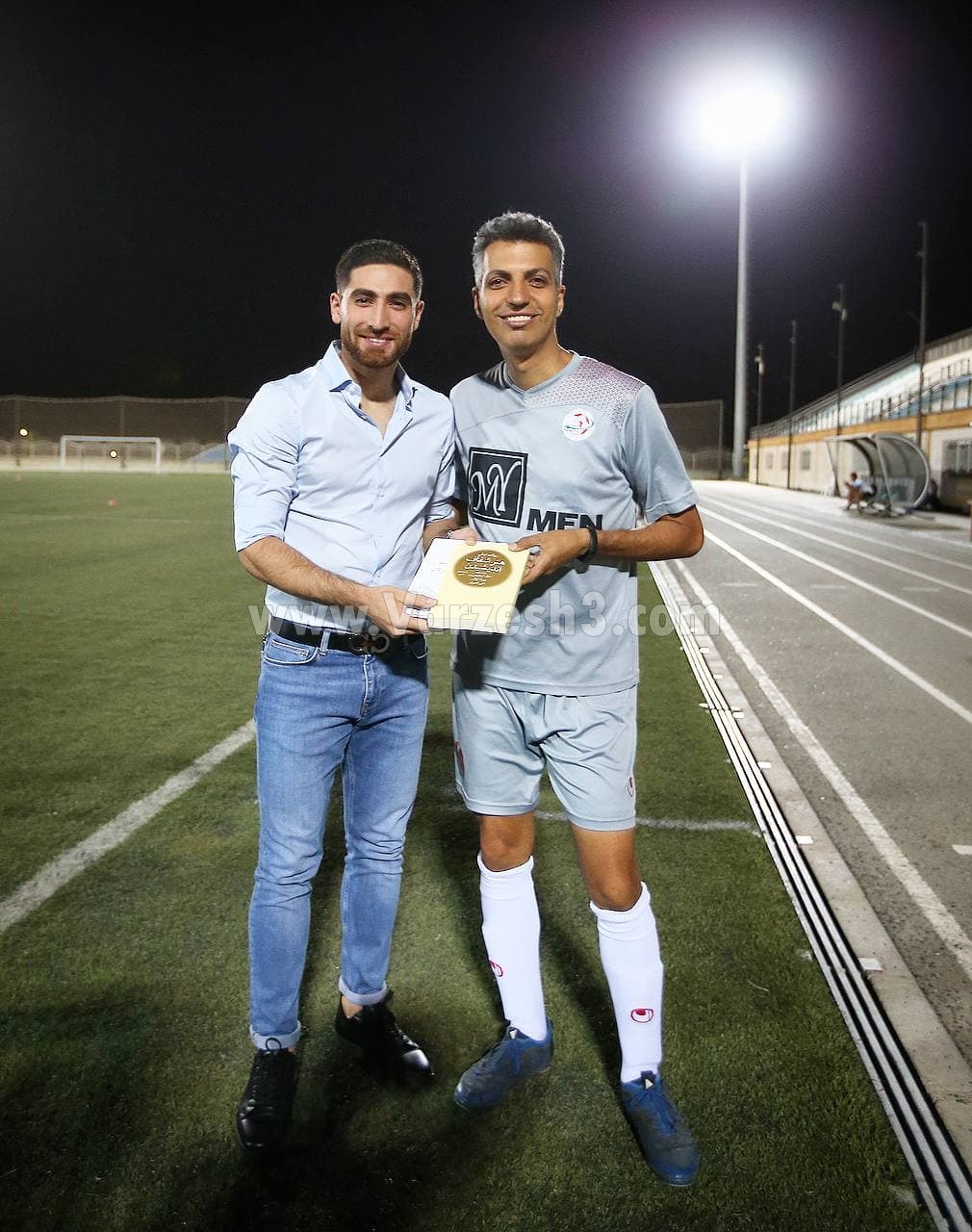 ملاقات صمیمانه ستاره تیم ملی با عادل فردوسی&zwnj;پور