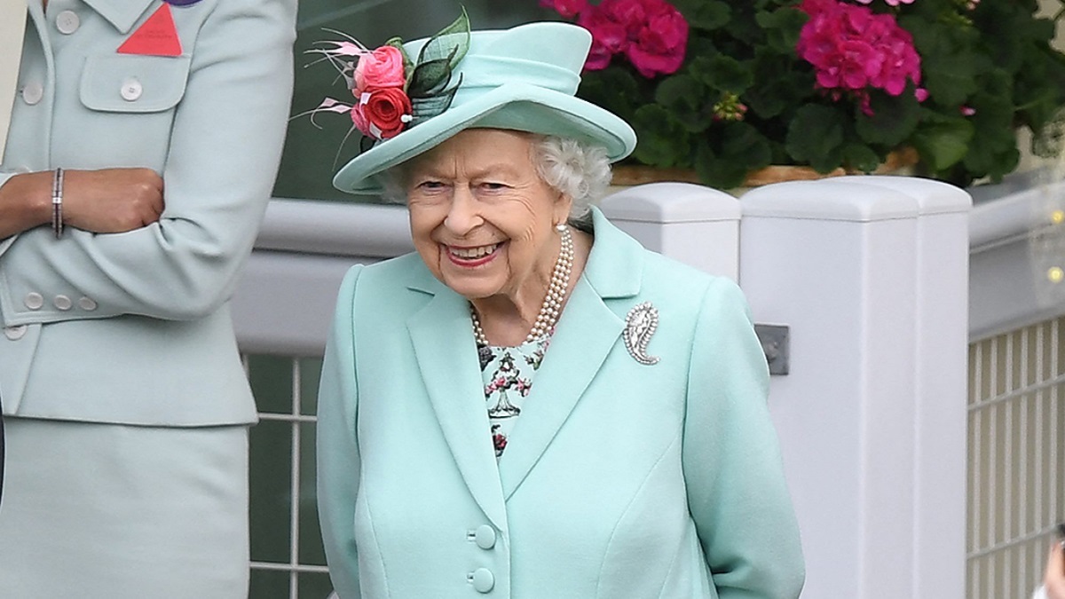 پول ملکه بریتانیا از کجا میآید؟ پول ملکه بریتانیا از کجا میآید؟