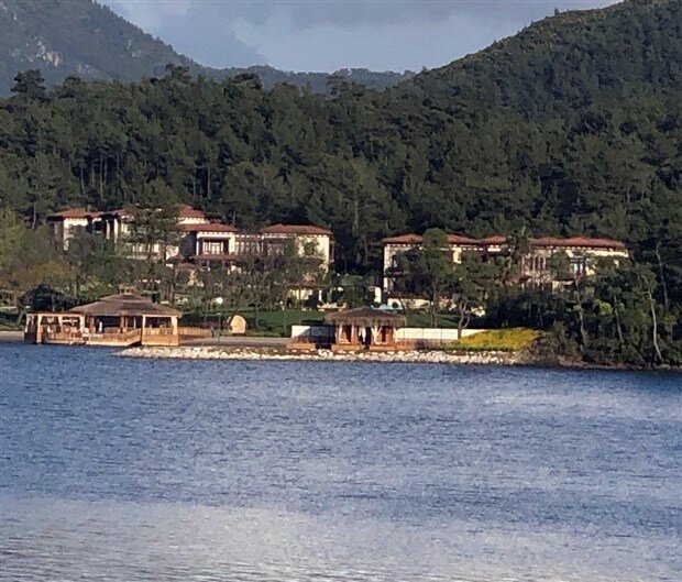 عکسهای کاخ جدید رئیس جمهور ترکیه؛ همسر اردوغان: کم بخورید! عکسهای کاخ جدید رئیس جمهور ترکیه؛ همسر اردوغان: کم بخورید!