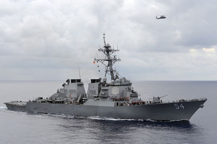 چین عبور کشتی جنگی آمریکا از تنگه تایوان را محکوم کرد