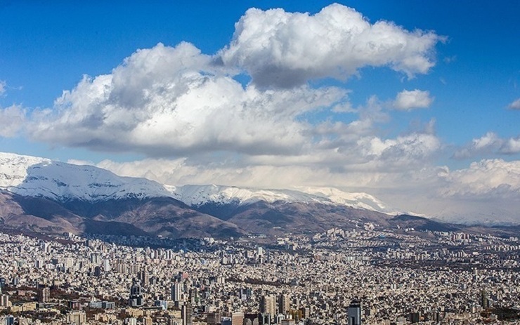 آسمان تهران صاف تا کمی ابری / افزایش غلظت «ازن» در هوای ‌پایتخت طی بعدازظهر