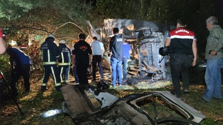 ۱۲ کشته در تصادف اتوبوس مهاجران