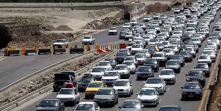 ترافیک سنگین در آزادراه قزوین-کرج و تردد روان در محور‌های شمال/رشد آمار تردد جاده‌ای