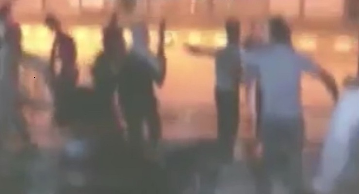 صداوسیما: در اعتراضات ایذه یک نفر براثر تیراندازی جان باخت/ تعدادی هم زخمی شدند