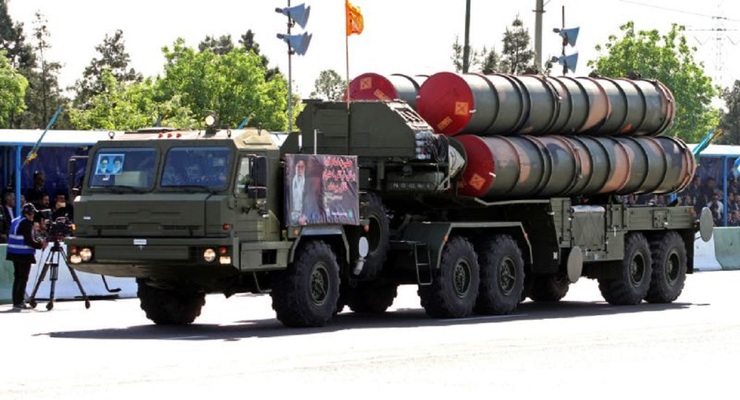 وضعیت آماده‌باش ایران و انتقال سامانه‌های موشکی اس- ۳۰۰ به بوشهر