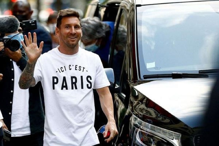 عکس| مسی در پاریس پیراهن شماره ۳۰ را می‌پوشد