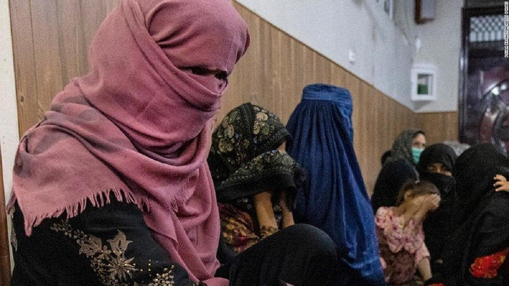 روایتی از ظلم طالبان علیه زنان؛ وحشت دختران افغان از روزهای سیاه پیش روی