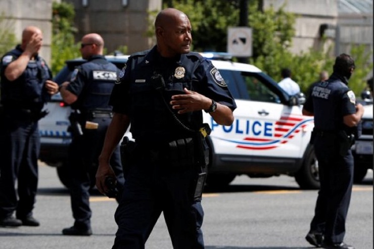 فرد مظنون به بمب‌گذاری در کنگره آمریکا بازداشت شد