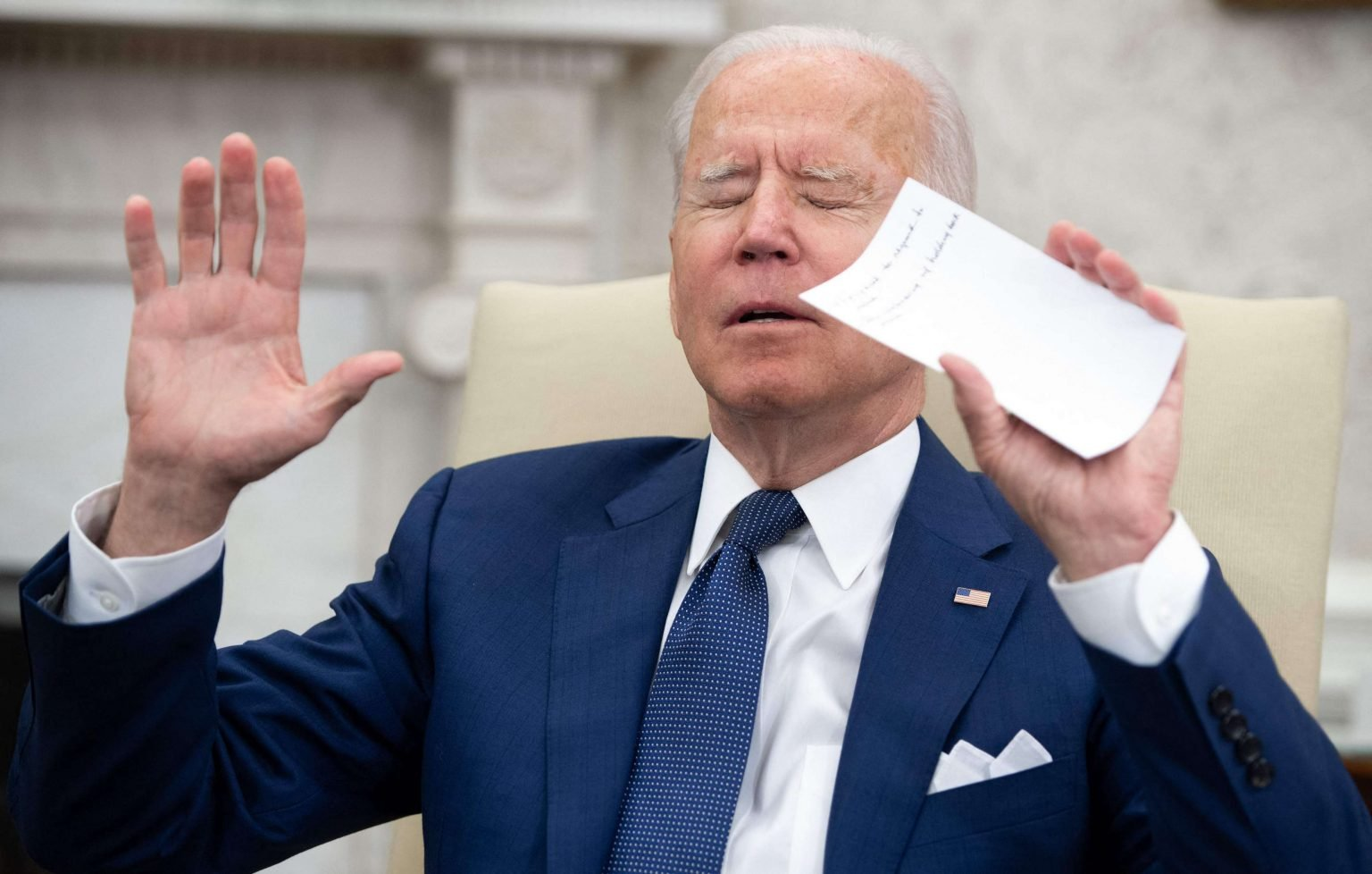 ماجرای دستنوشته بایدن درباره ایران در دیدار با الکاظمی ماجرای دستنوشته بایدن درباره ایران در دیدار با الکاظمی