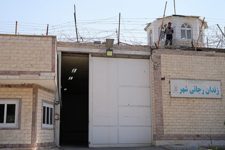 فوت ۱۴ نفر از پرسنل زندان‌ها از ابتدای کرونا
