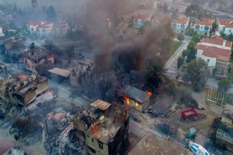 آتش‌سوزی مهیب جنگلی در ترکیه