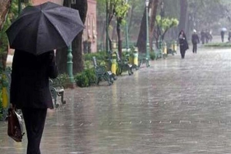 احتمال بارش در سطح استان تهران/ کاهش کیفیت هوای پایتخت طی امروز