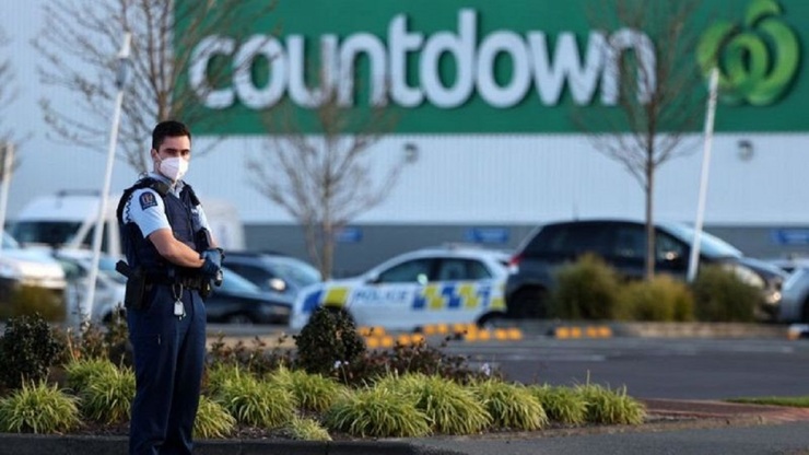 حمله تروریستی در نیوزیلند/۶ نفر زخمی شدند/ مهاجم کشته شد