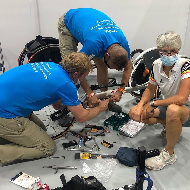 عکس | ویلچر خرابی که یک دونده پارالمپیکی را رکورد دار جهان کرد عکس | ویلچر خرابی که یک دونده پارالمپیکی را رکورد دار جهان کرد