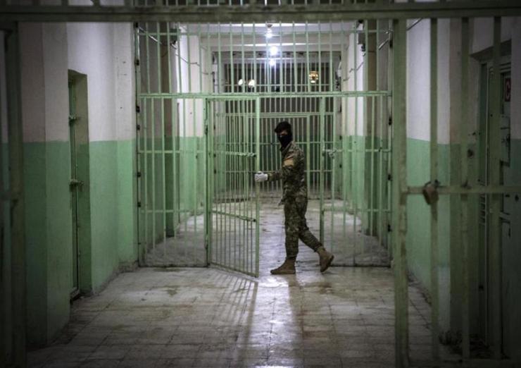 بازدید از کل زندان‌ها در ۱۱ ماه