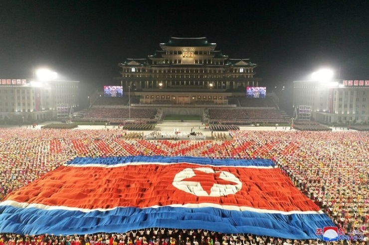 تصاویر| رژه متفاوت ارتش کره شمالی