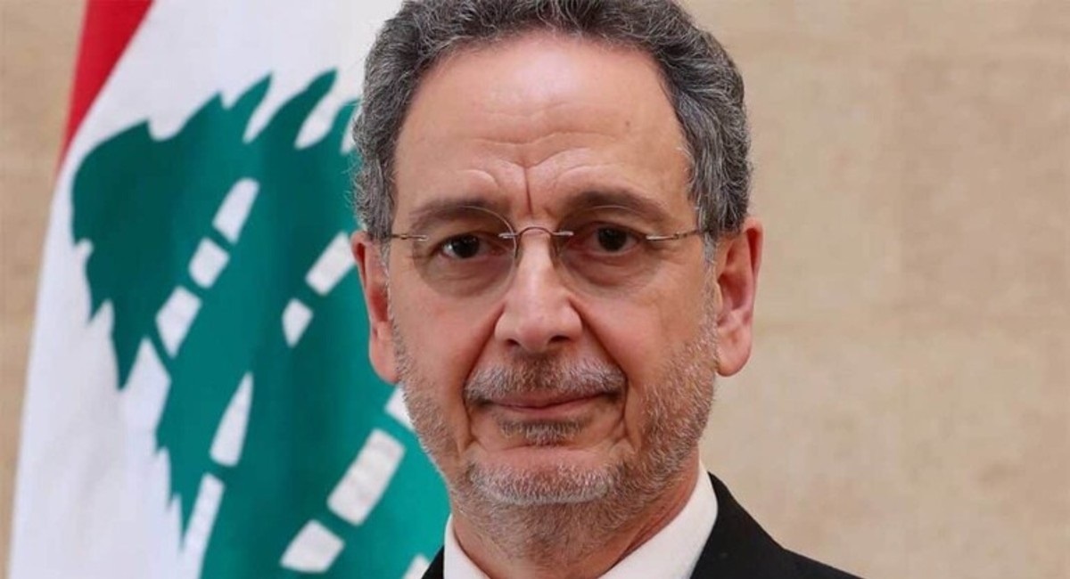 فیلم|  وزیر اقتصاد لبنان به گریه افتاد