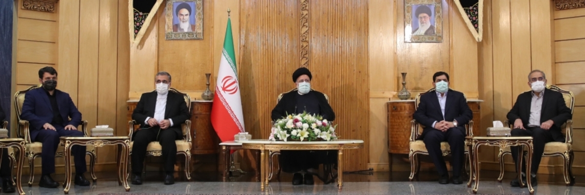 رئیسی عازم تاجیکستان شد/ ارتباط با همسایگان از اولویت‌های ایران