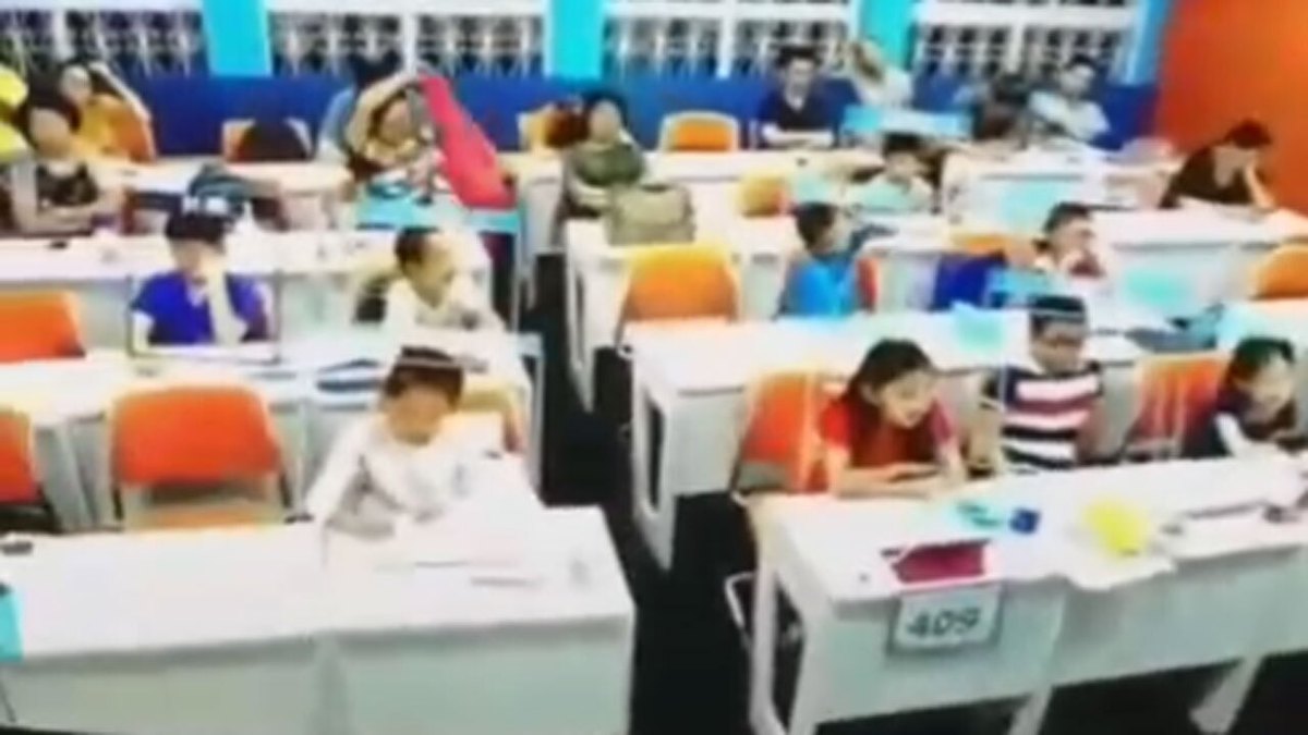 فیلم| سیستم جدید مدیریت کلاس در مدارس چین